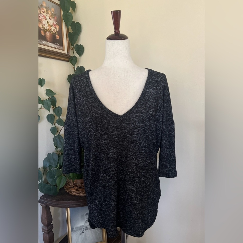 Express Charcoal Black V-neck Short Sleeve Top sz S
